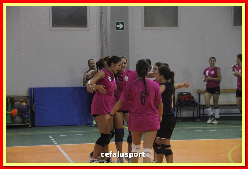 141020 volley 068_tn.jpg